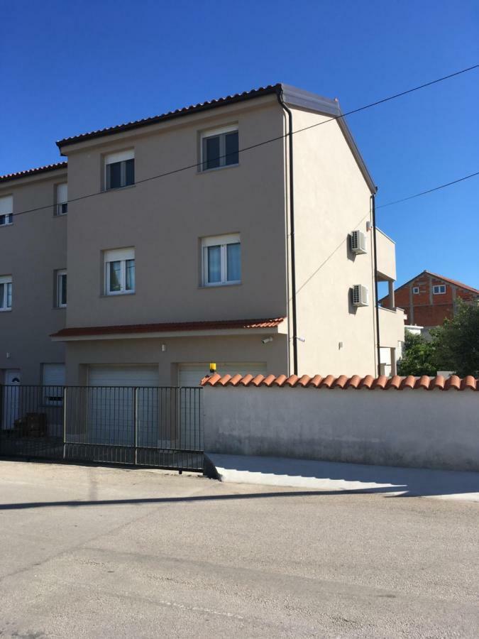 Luxury Apartments Vucinic Pirovac Exterior foto